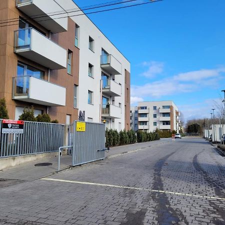 16 Apartamenty Ptak Szpital Matki Polki Szpital Kopernika Mandoria Orientarium Atlas Arena Plac Zabaw - Zamojska 20A M16 Parking Łódź Exteriör bild